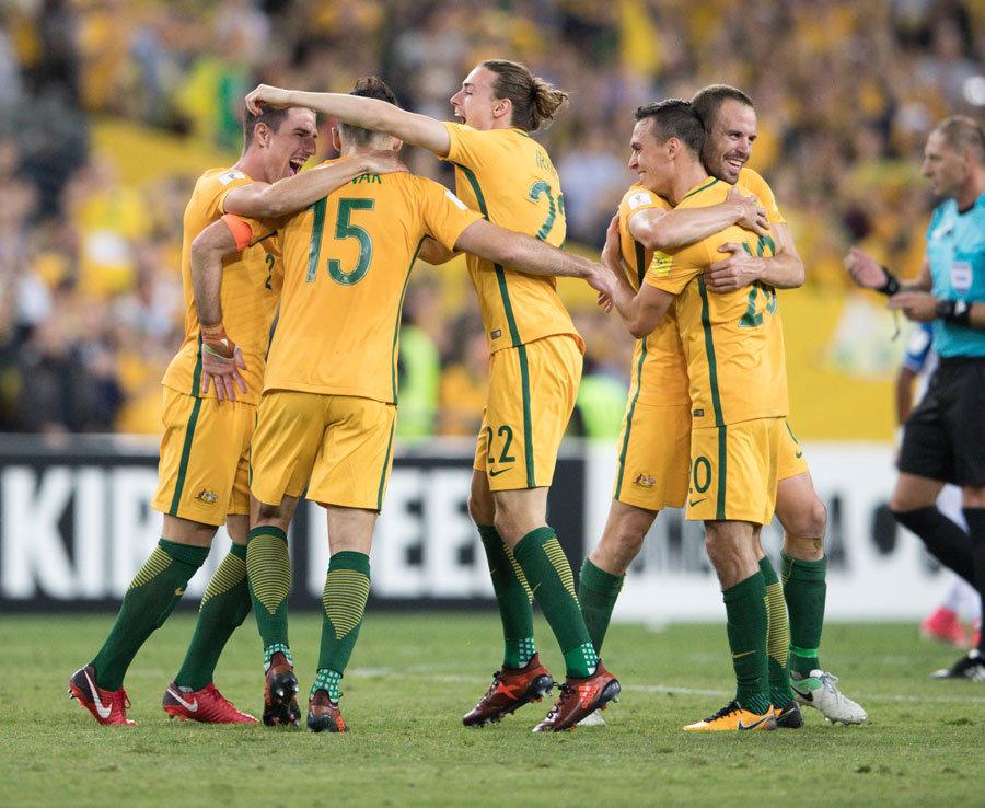 北青：向余望不参加冲超庆祝直奔U22，确认下赛季留在铜梁龙（北青：向余望缺席冲超庆典转赴U22，已确认下赛季继续效力铜梁龙）