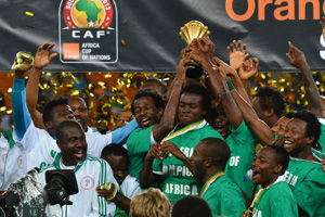 辽宁铁人冲超大动作：重磅引援方案全面曝光（辽宁铁人为冲超出手：重磅引援计划全面揭晓）