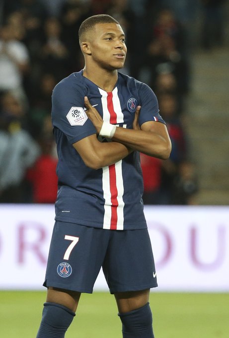 意足协主席：如果我辞职意大利就能拿世界杯，我愿意离开（意足协主席：若辞职能换来世界杯，我愿意离任）