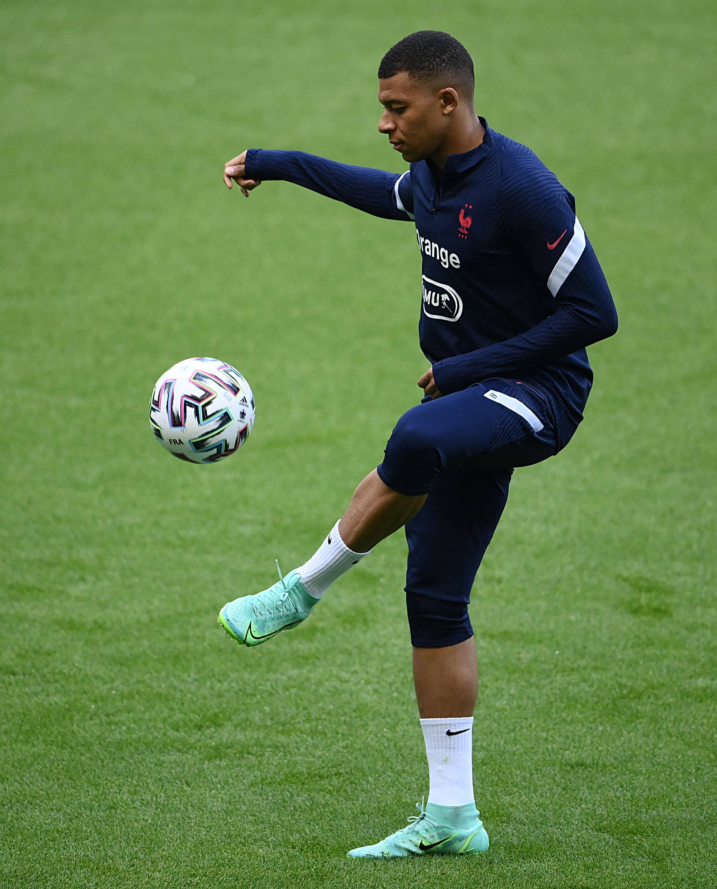 13战8胜，皇马是在新圣马梅斯西甲比赛取胜场次最多的球队（13战8胜！皇马成新圣马梅斯西甲胜场最多球队）