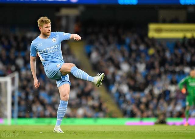 2025／26赛季英超：西汉姆联0-2利物浦！萨拉赫替补席见证利物浦重生（英超2025／26赛季：利物浦2-0客胜西汉姆，萨拉赫替补席目睹红军复苏）