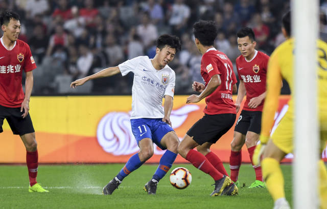 布鲁日潜力中卫奥多涅斯：即将3200万加盟马赛？（马赛3200万求购布鲁日新星中卫奥多涅斯，转会在即？）