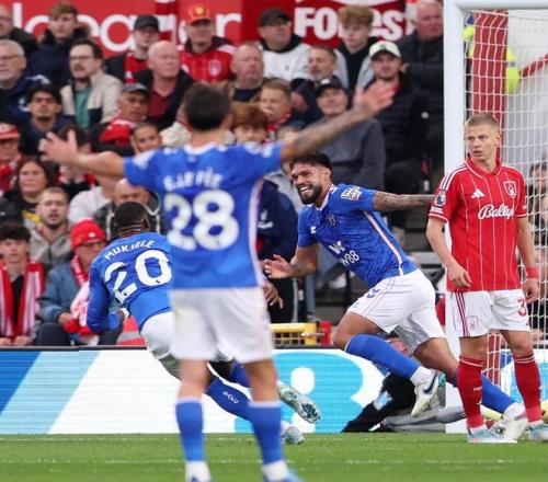 解锁新身份，美女球员艾丽莎-莱曼将成为米兰冬奥会火炬手（艾丽莎·莱曼受邀担任米兰冬奥会火炬手）