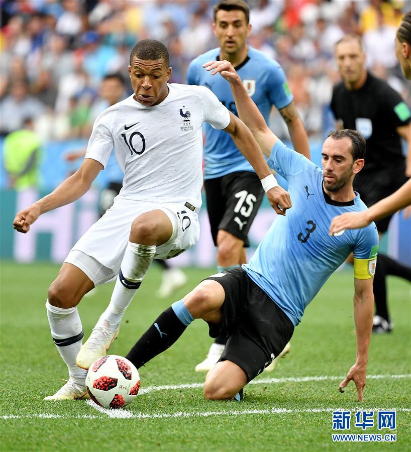 米体：AC米兰曾接近签下阿坎吉，因薪资与无欧冠赛事最终告吹（米体：AC米兰一度接近签下阿坎吉，因薪资问题与无缘欧冠未能成行）