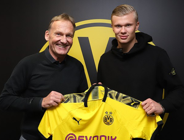 英超焦点战：利物浦主场迎战热刺,（英超重磅对决：利物浦坐镇主场迎战热刺）