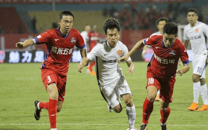 回声报记者：萨拉赫有可能想先发制人，但不会得到想要的结果